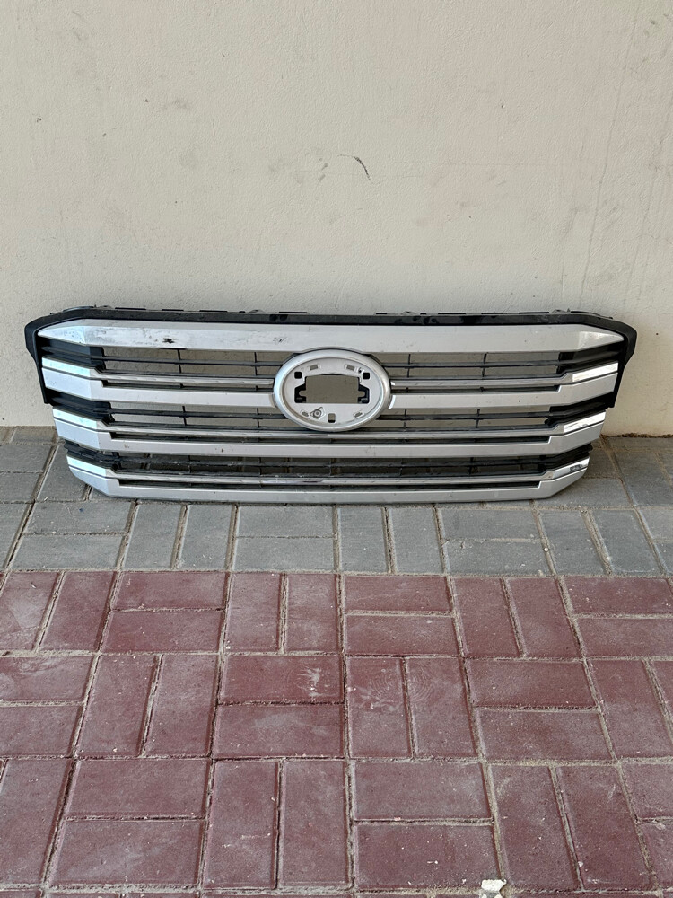 LC300 Grill - 1