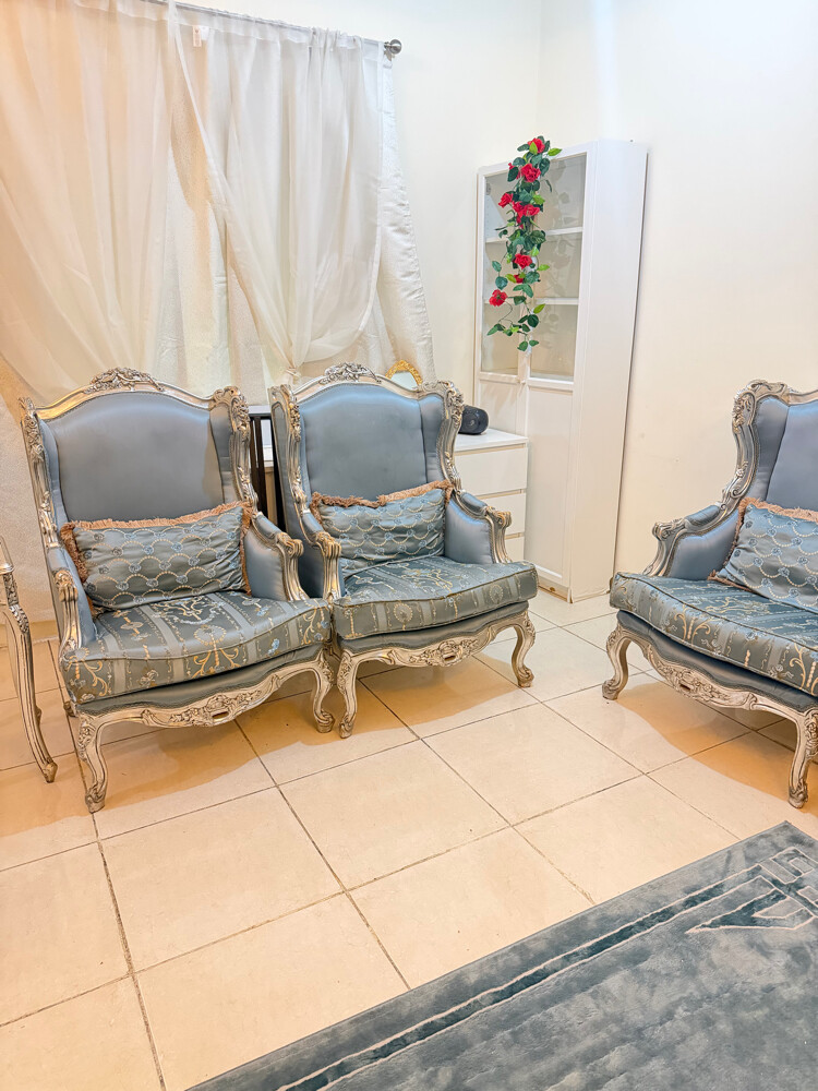 full chairs for living room - 2
