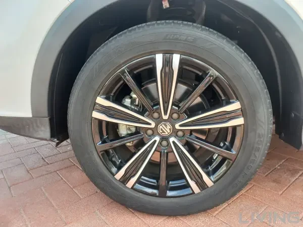 Urgent Sale MG RX5 2023 - 12