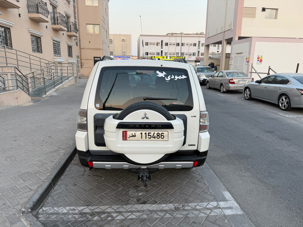 سياره باجيرو تواصل 33368108 - 2