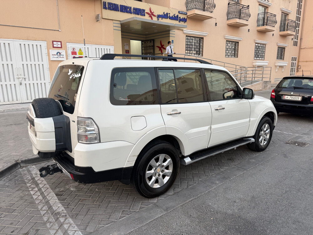 سياره باجيرو تواصل 33368108 - 1