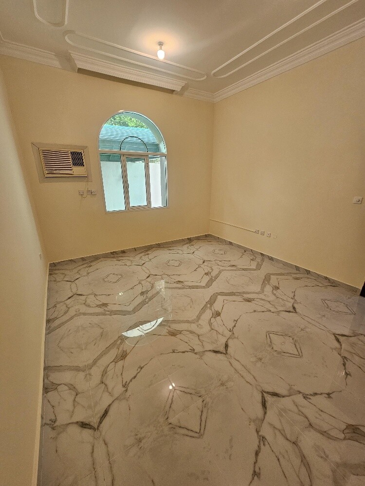 Single-story villa for rent in Ain - 12