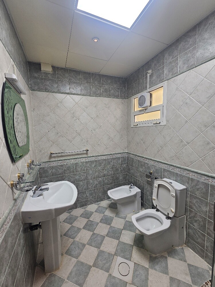 Single-story villa for rent in Ain - 9
