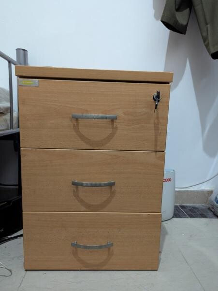 Dressing Table & 3 Tier drawer - 2