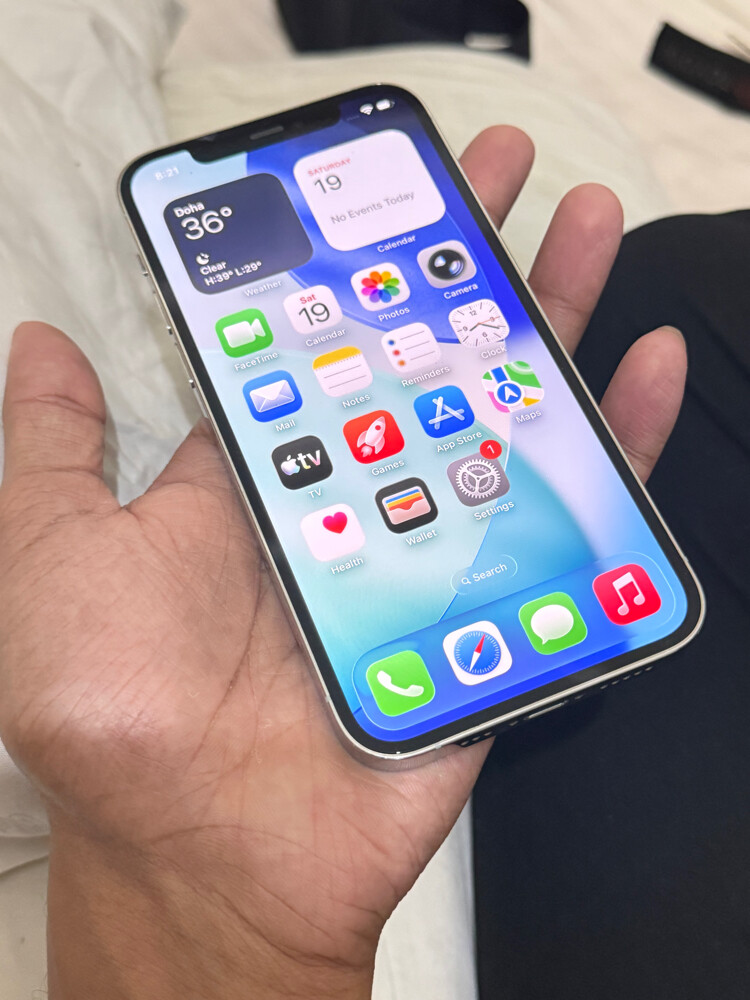 iPhone 12 Pro mint condition - 3