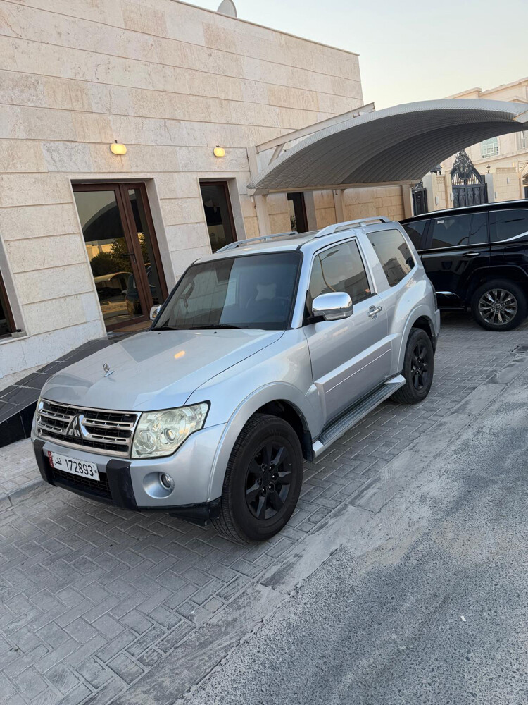 MITSUBISHI PAJERO 2009 - 7
