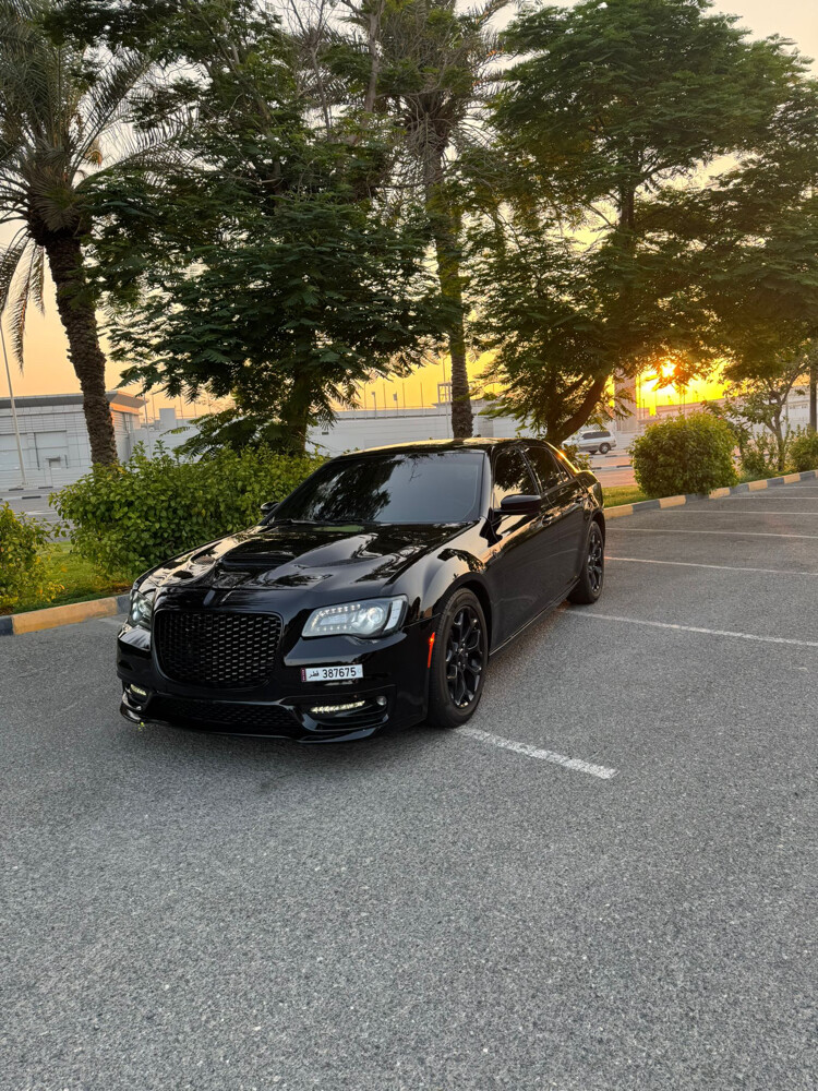 chrysler c300 - 1