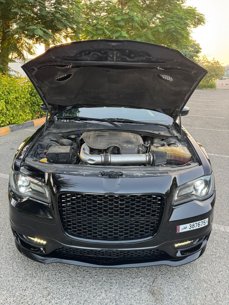 chrysler c300 - 14