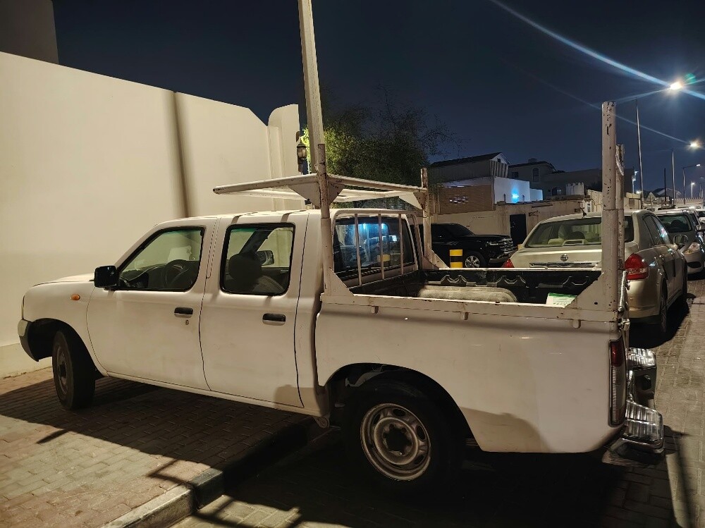 nissan pickup - 3
