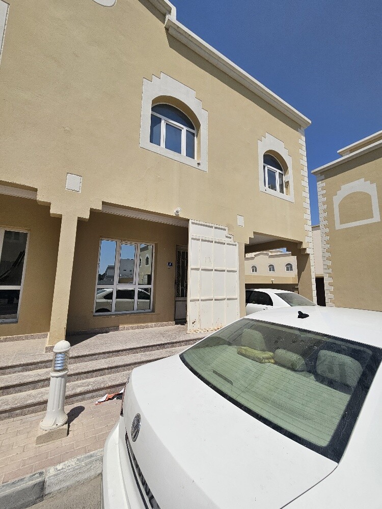 فيلا للإيجار داخل مجمع في ازغوى - 11