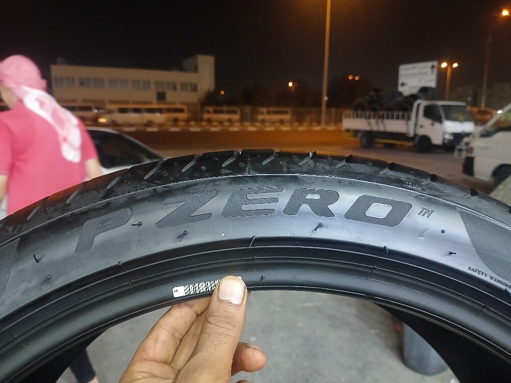 245/40/R20 Pirelli P Zero - 5