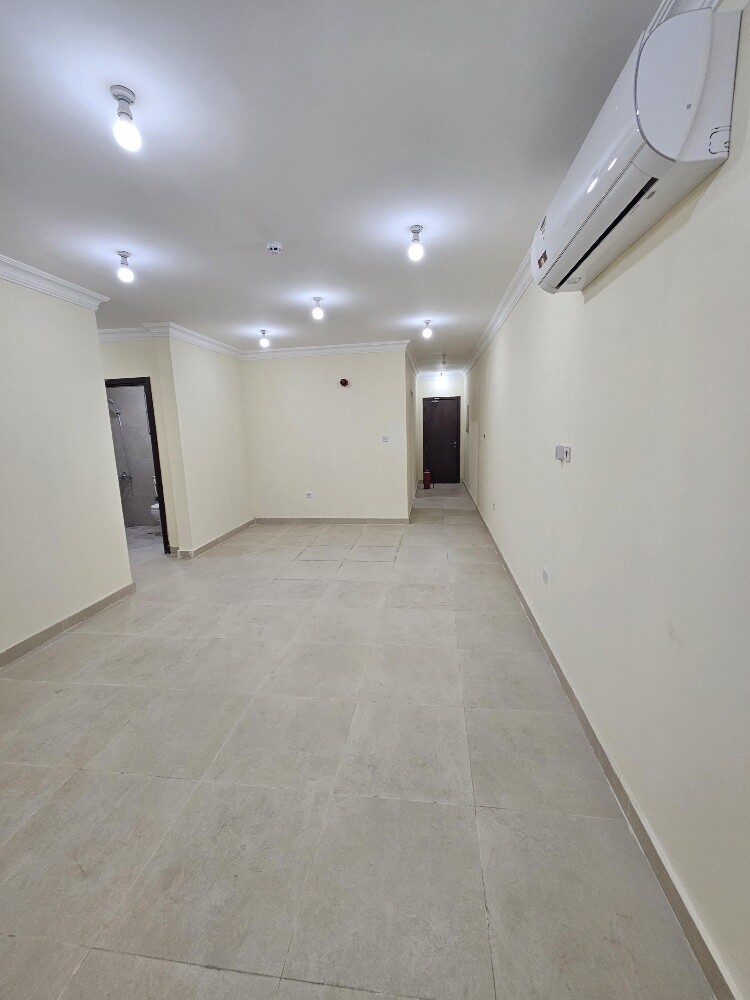 شقة للإيجار في عمارة ام صلال علي - 6
