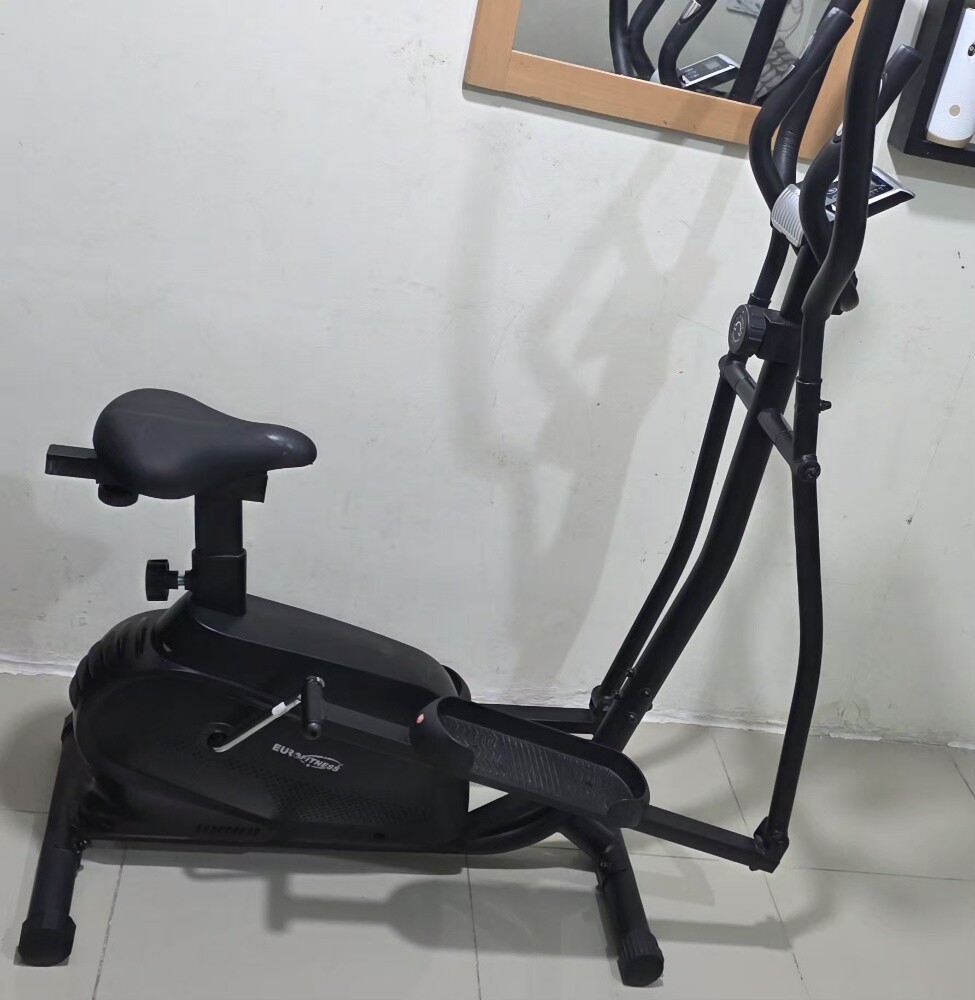 Elliptical cross trainer branded - 4