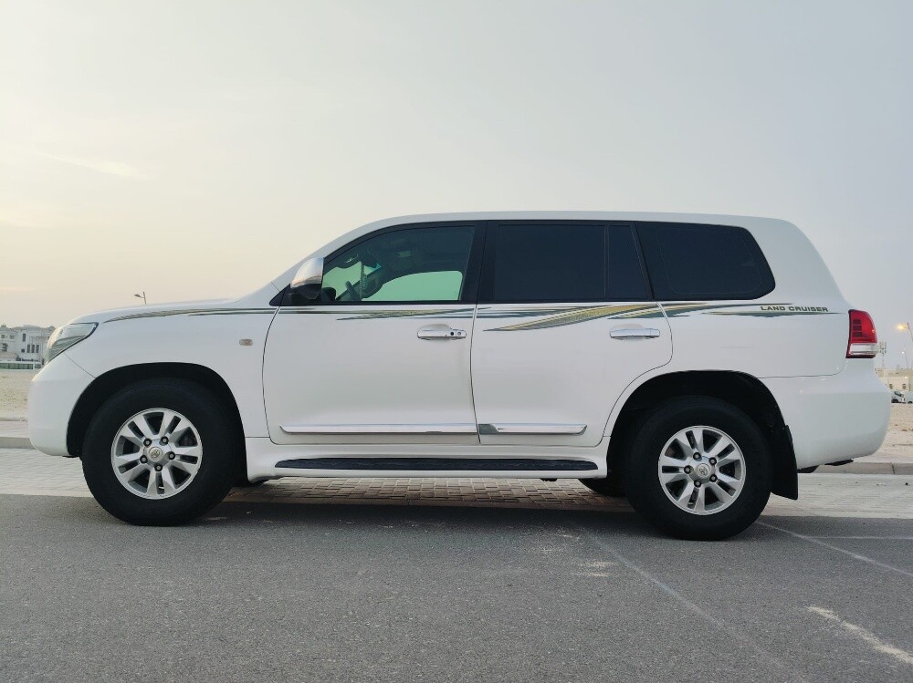 TOYOTA LAND CRUISER GXR V8 FOR SALE - 3