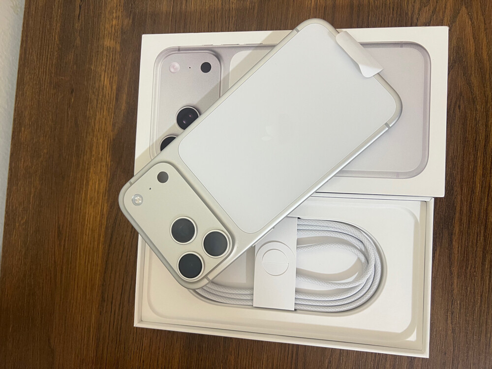 iPhone 17 promax 512gb silver - 10
