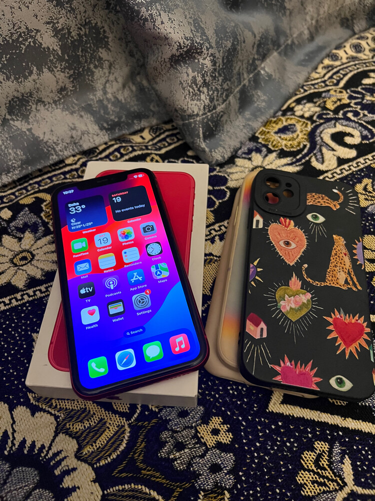 iphone 11 (RED)  - 2