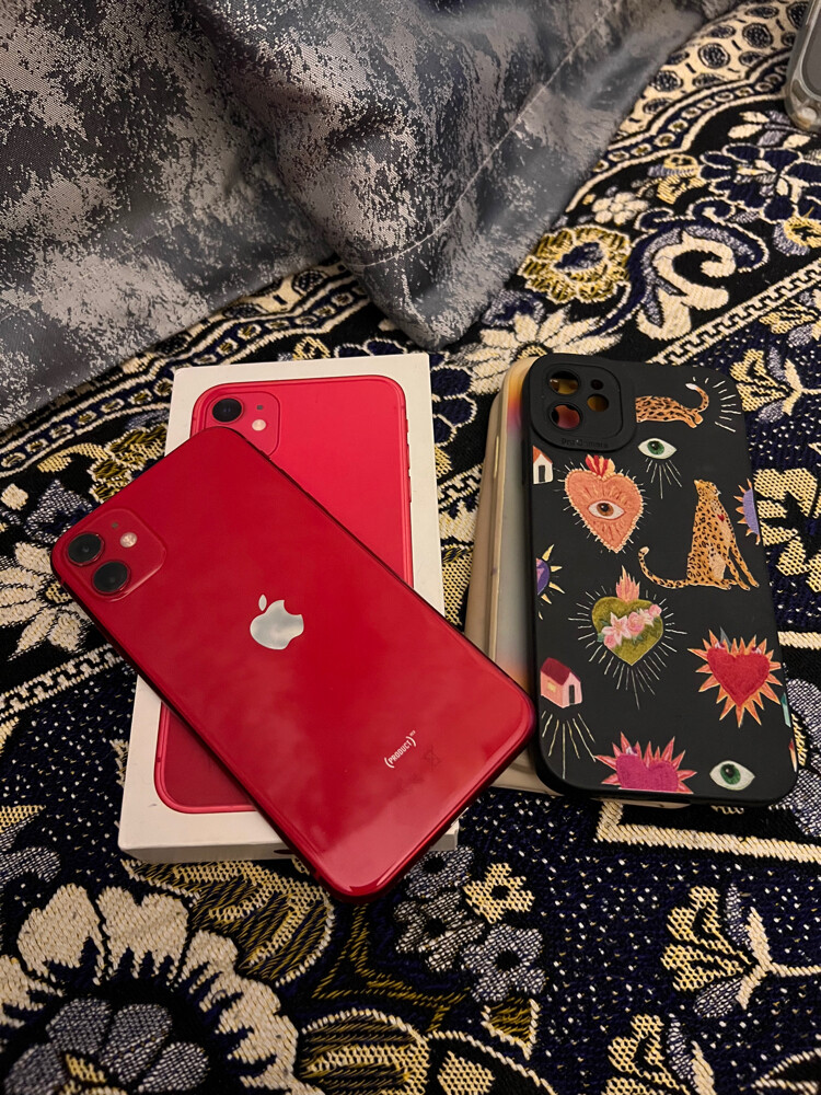 iphone 11 (RED)  - 1
