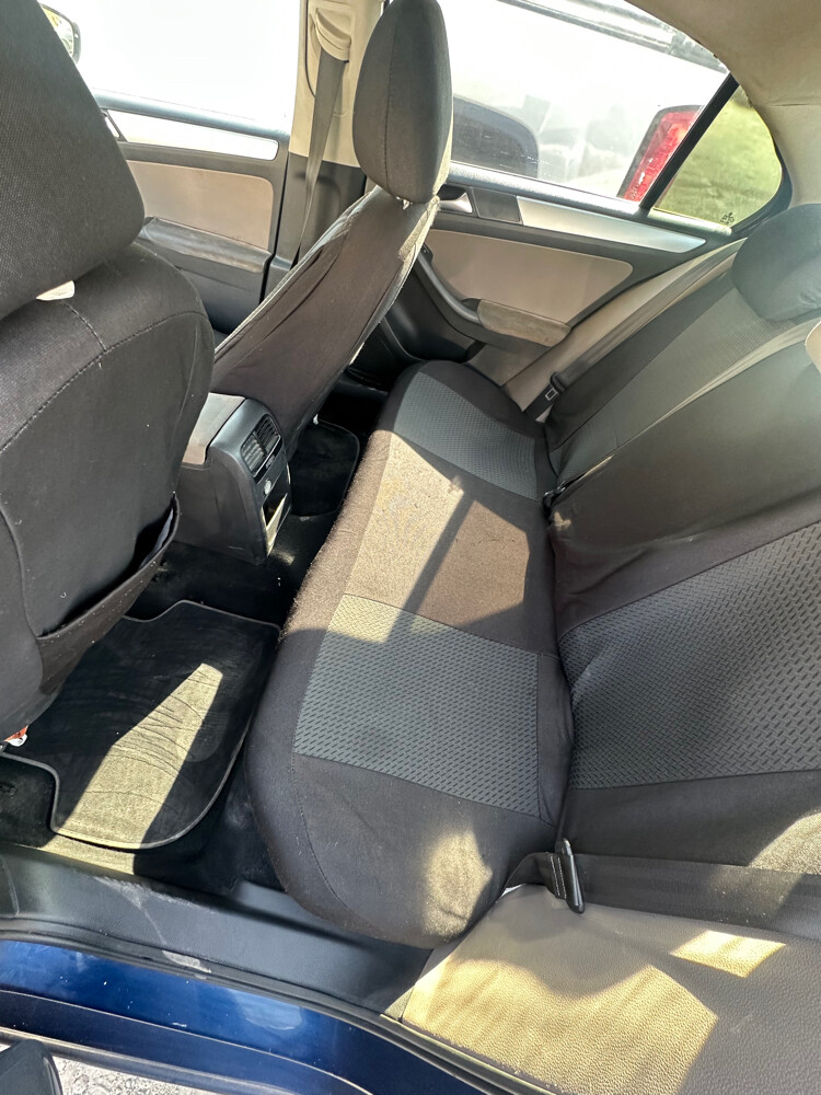 Volkswagen Jetta 2012 - 2