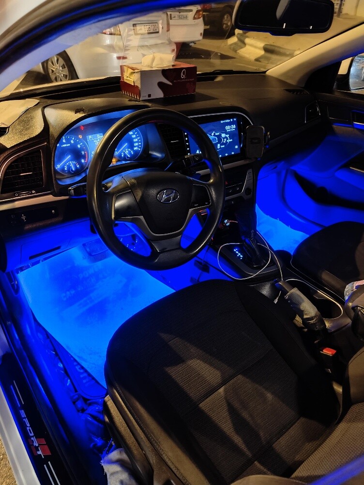 hi Hyundai Elantra 2018 - 13