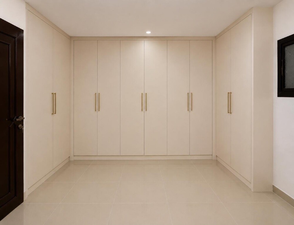 Curtains and Carpet and blinds - 9