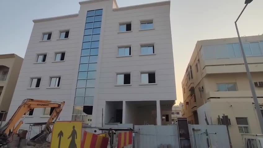 للبيع عمارة مدينة خليفة جنوبية - 1