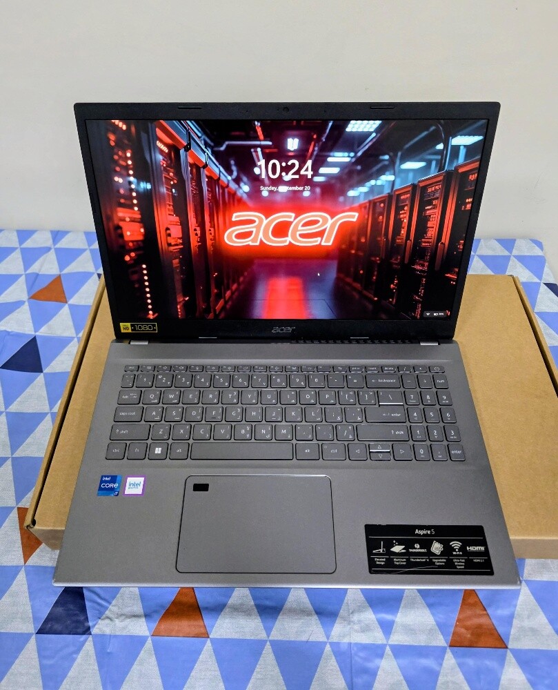 ACER Aspire 5 i7-12 16GB-1TB 15.6"F - 16