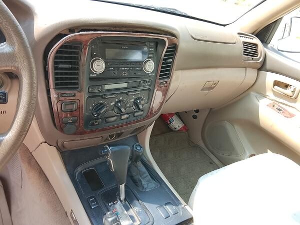 Land Cruiser VXR - 3