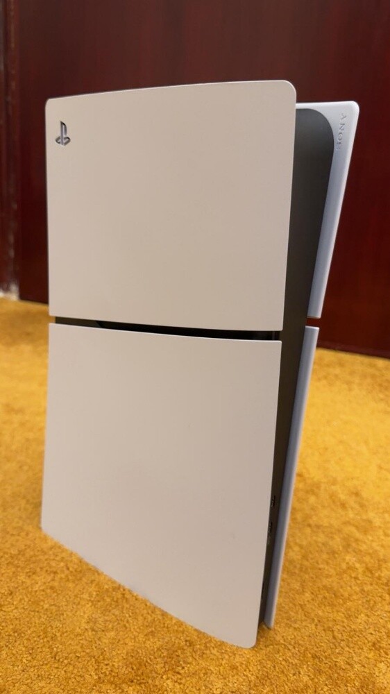 ps5 slim disc edition - 4