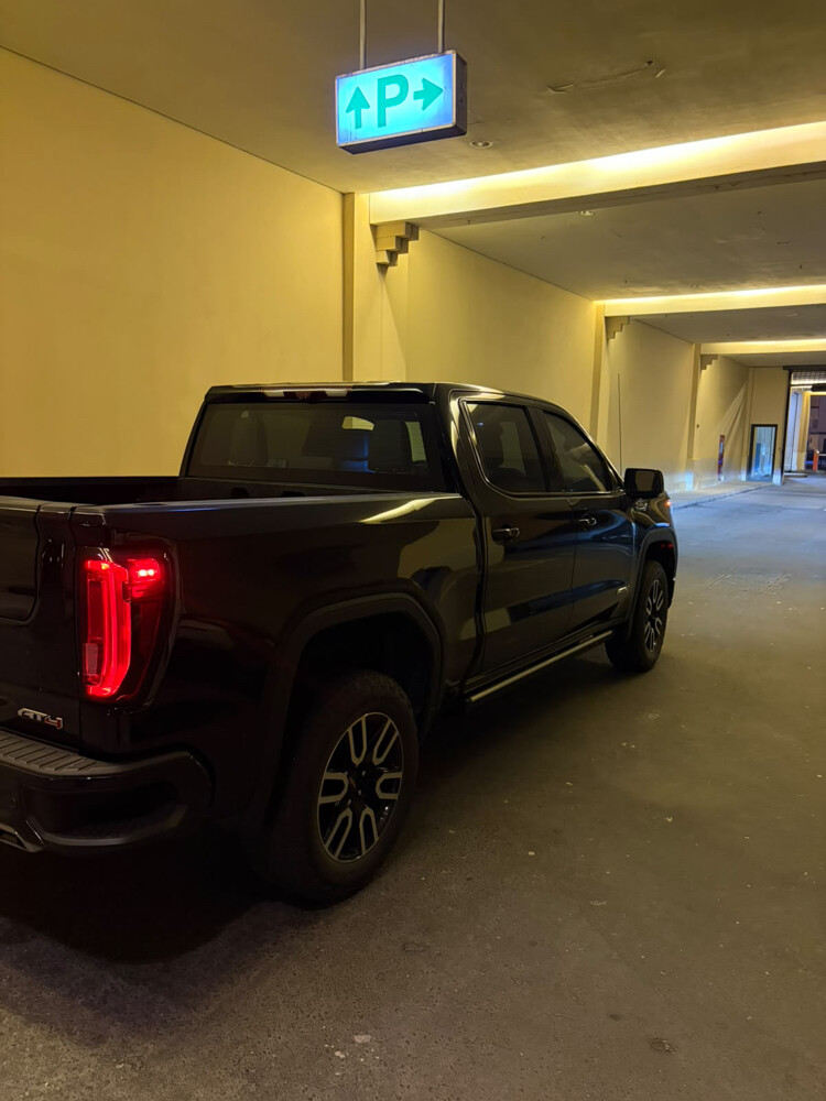 2023 GMC Sierra 1500 AT4 - 2