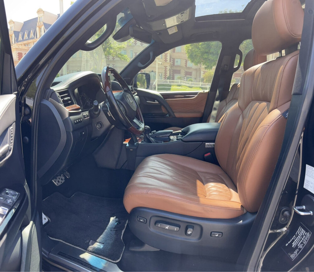Lexus LX570 - 7