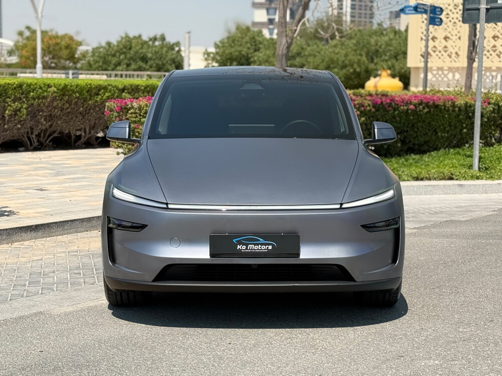 Tesla model Y 2025 - 3