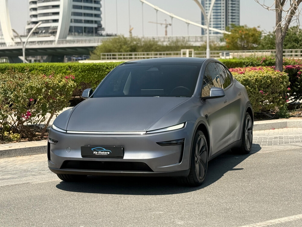 Tesla model Y 2025 - 4