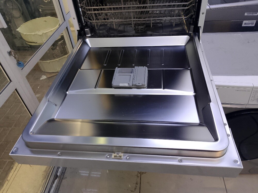 Samsung Dishwasher - 3
