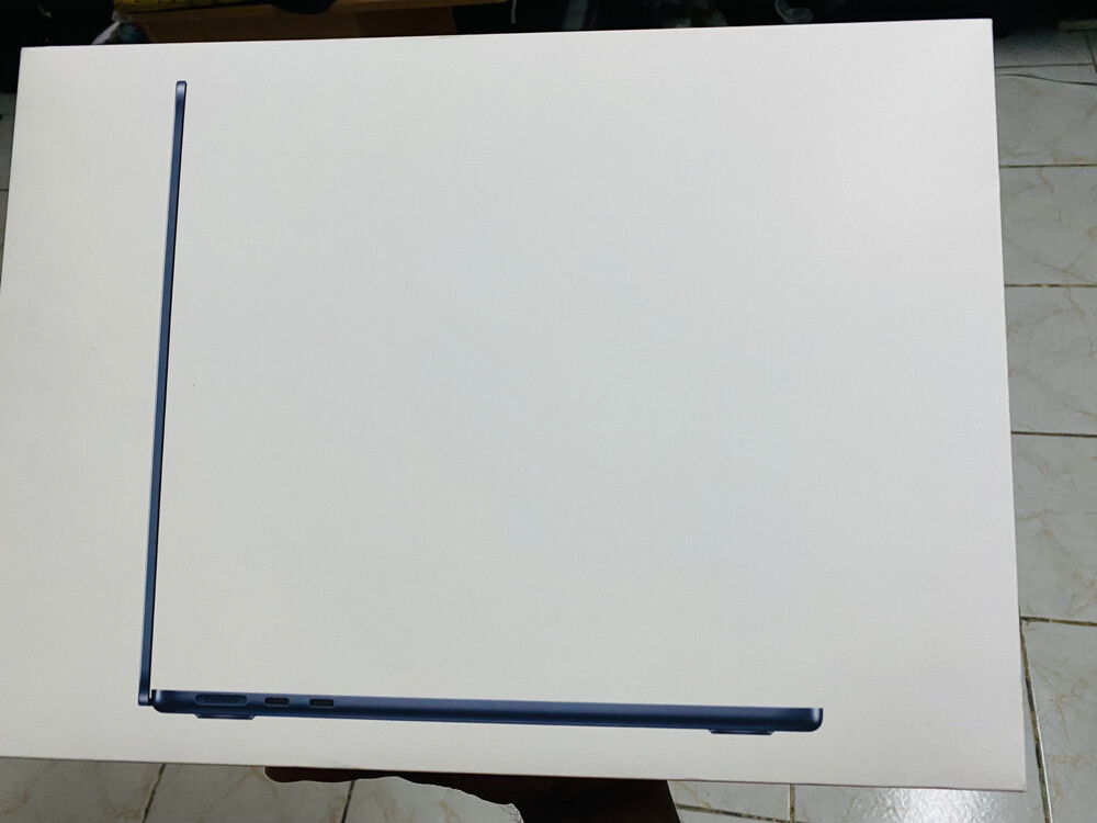 Macbook Air M5… - 1
