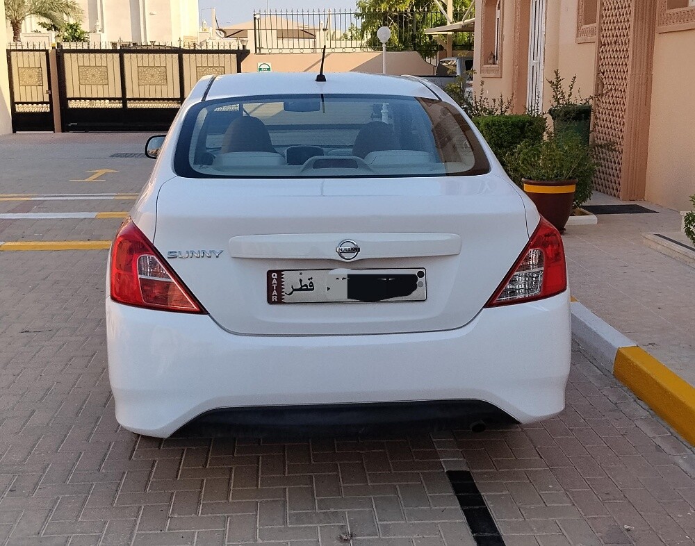 Nissan sunny low mileage 53000 only - 9