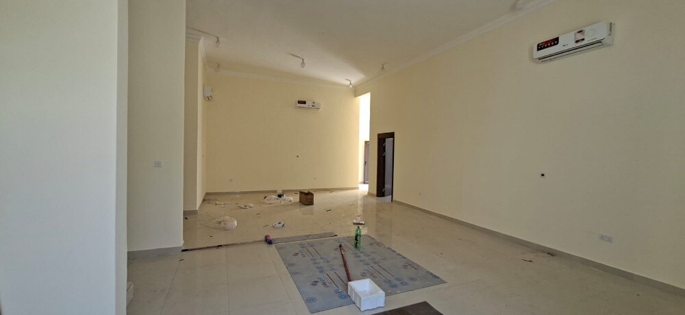 For rent in North Muaither, behind - 4