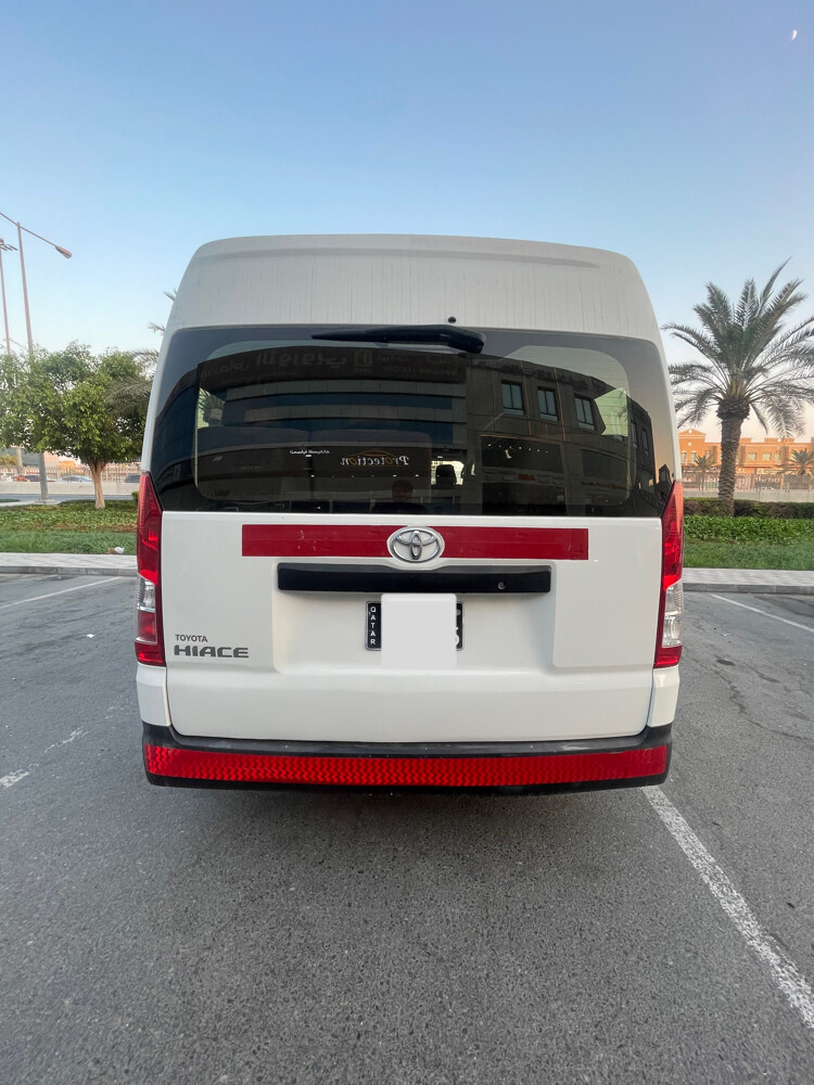 hiace toyota - 1