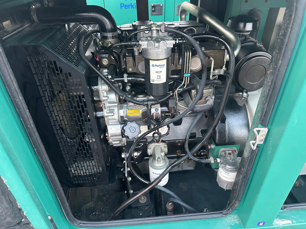 generator perkins 65 kva  - 3