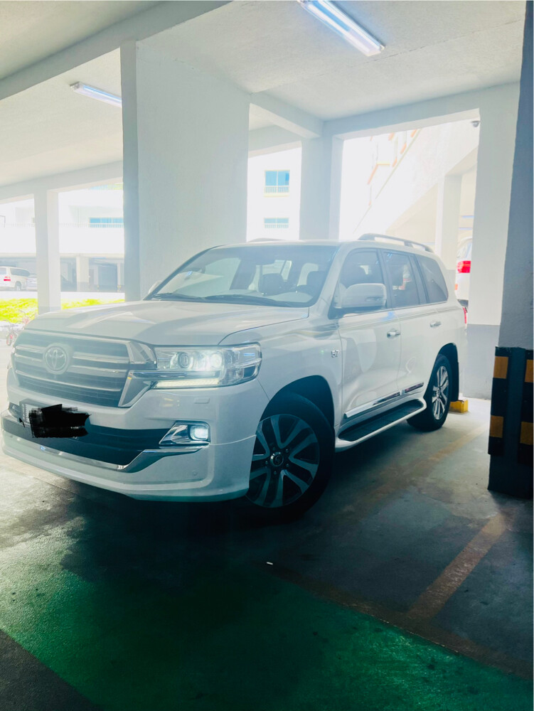 TOYOTA. 2019. VXS - 11