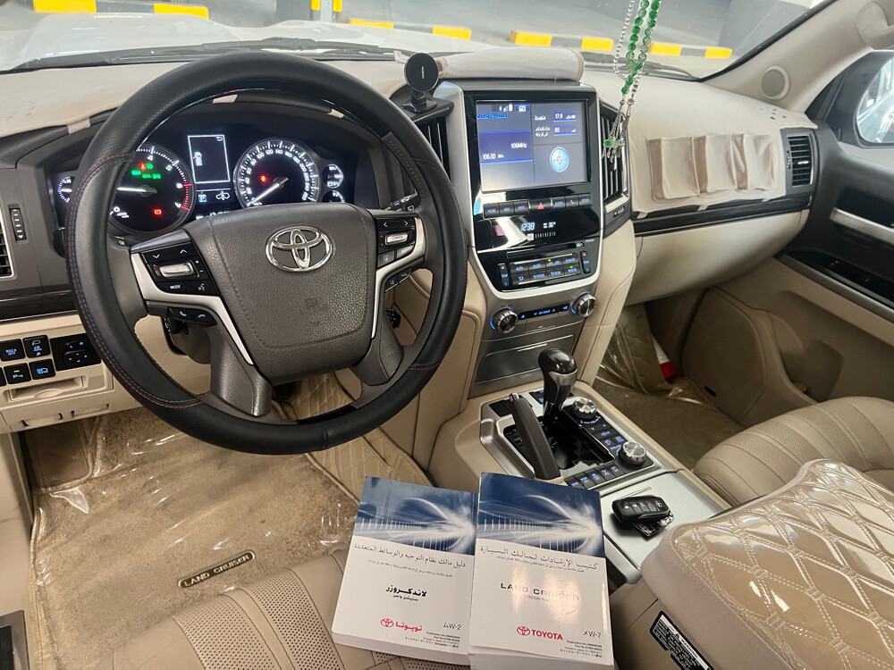 TOYOTA. 2019. VXS - 5