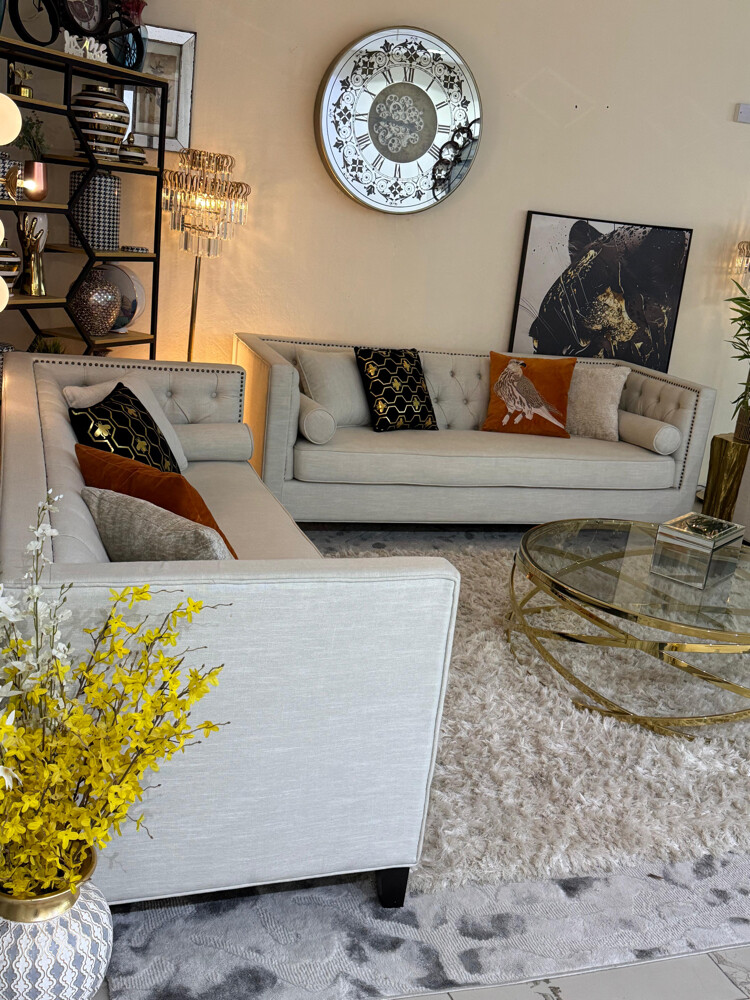 Homes r us brand sofa set - 4