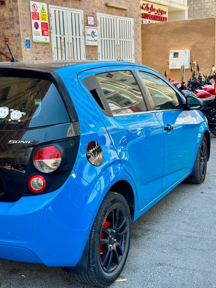 Chevrolet sonic hatchback - 4