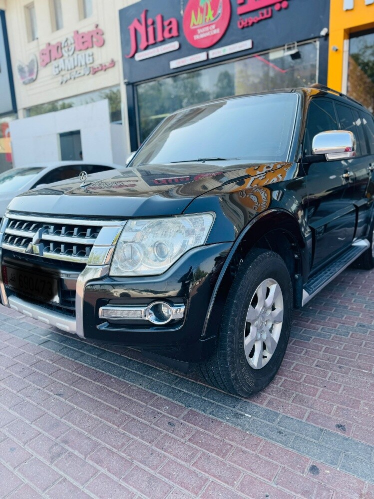 Pajero 2016 Black for sale - 7