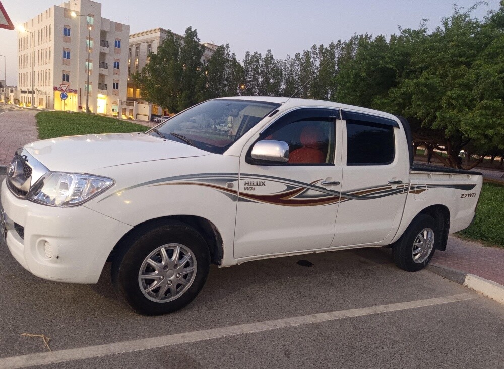 TOYOTA HILUX  2010 - 9