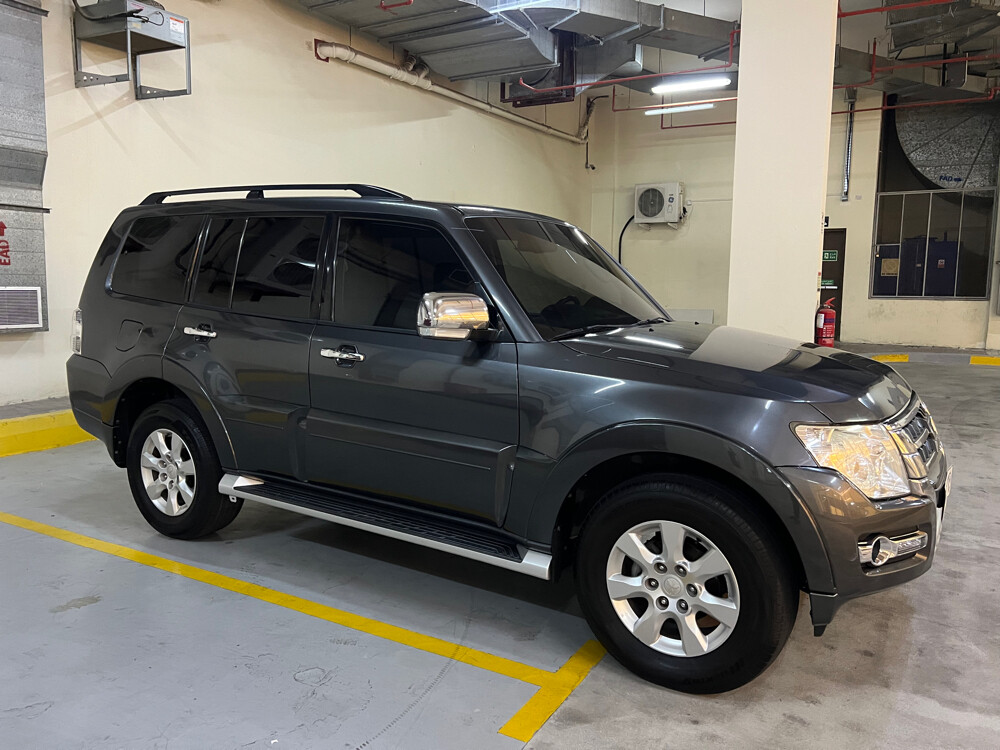 Mitsubishi Pajero 2019 V6 3.5CC - 4