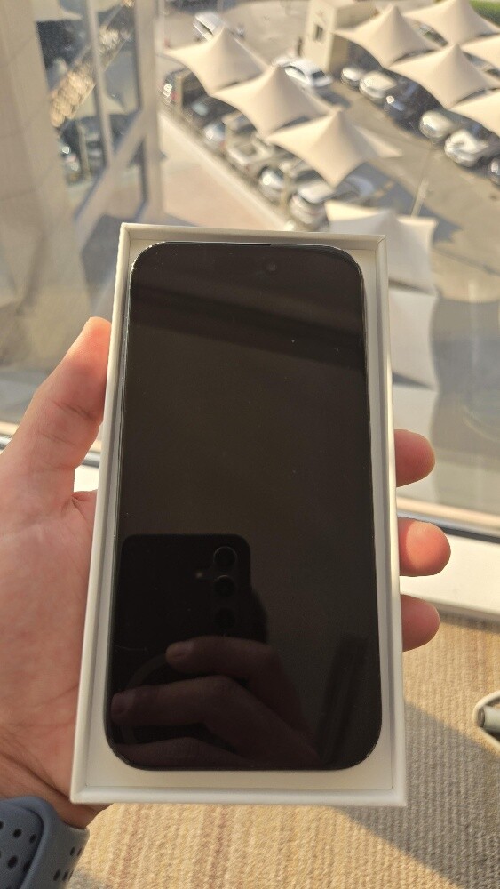 Iphone 16 - 1