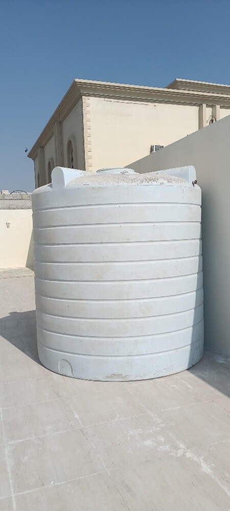 Vertical Water Tank 2000 USG - 1