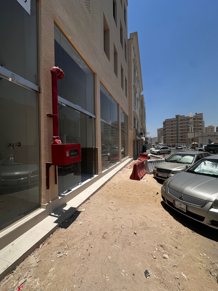 Commercial shop for rent almuntazh - 4