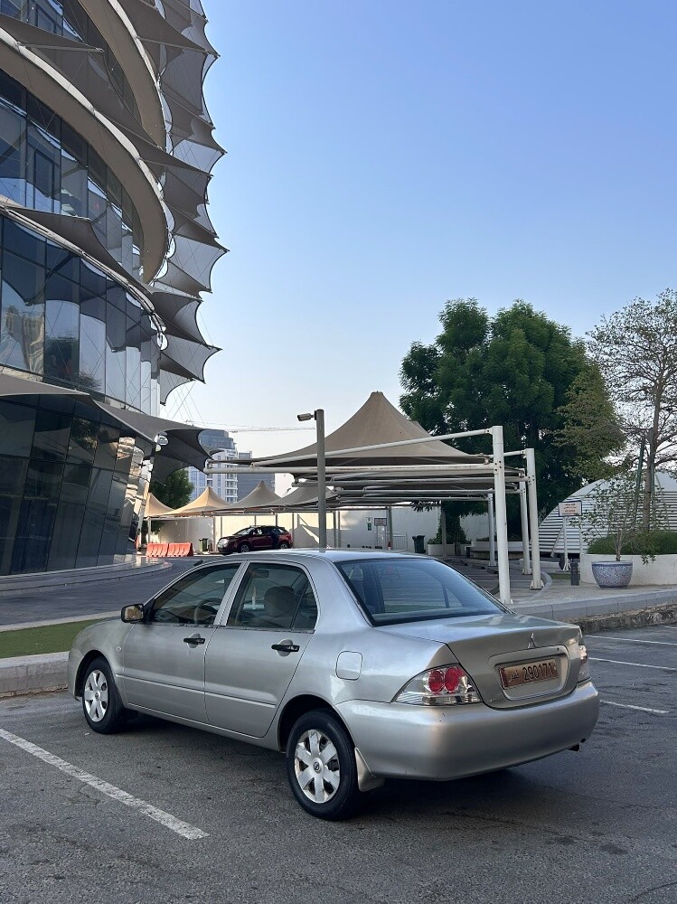Mitsubishi lancer - 1