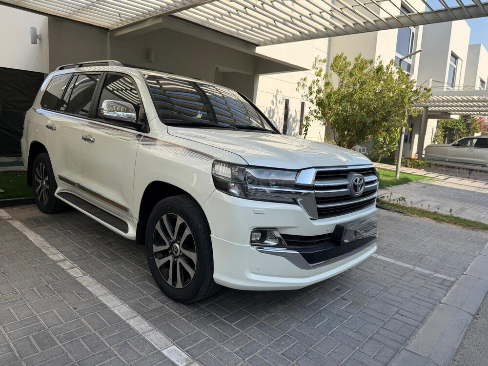 LAND CRUISER GXR GRAND TOURING 2019 - 2